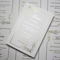 Tarjeta de Menú de Boda Minimalista en Papel Blanco, Personalizada con Estampado Dorado en Caliente, Borde Floral, Menú de Mesa para Banquete de Boda y Recepción