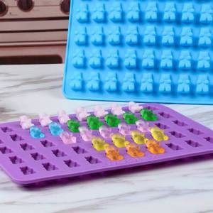 L'usine MUYULINS peut personnaliser des moules à bonbons en forme d'ours à 50 cavités, en silicone antiadhésif de qualité platine LFGB, sans BPA. - Product Image 3