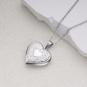 Personalized Heart Locket Necklace Stainless Steel Vintage Floral Engraving Custom Photo Text Insertion Necklaces - Product Image 6