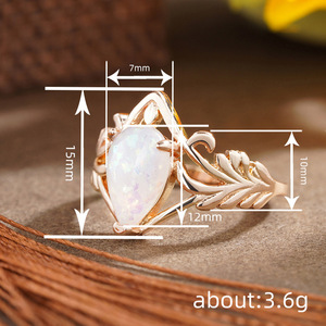 Anello di Fidanzamento Classico in Ottone con Foglia e Goccia d'Acqua, Imitazione Opale, Gioiello di Lusso Leggero, Regalo - Product Image 3