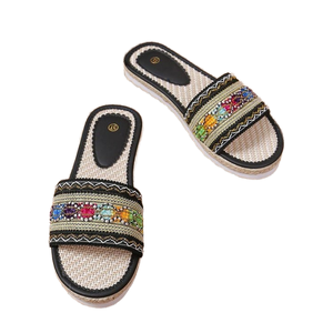 Nuevas Zapatillas de Plataforma Estilo Étnico para Mujer, con Suela Gruesa, para Primavera, Talla Grande, Cómodas y Fáciles de Poner - Product Image 1