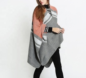 Vendita calda di alta qualità addensare grande modello di fiore <span class=keywords><strong>Cardigan</strong></span> signora di moda che viaggia caldo Poncho scialli - Product Image 2