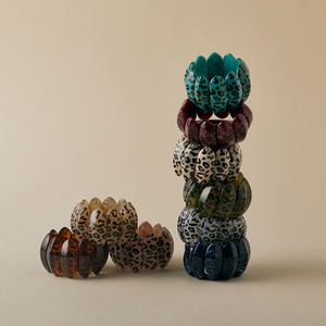 سوار ORNAPEADIA بوهيمي بنقشة الفهد للنساء - سوار مرن من الأكريليك، مثالي للارتداء اليومي والهدايا - Product Image 5