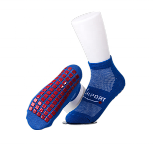 Chaussettes antidérapantes personnalisées avec logo pour <span class=keywords><strong>trampoline</strong></span>, chaussettes de saut à grip renforcé pour parcs de trampolines - Product Image 5