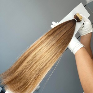 โรงงานดราก้อนบิวตี้ ผมแท้ 100% เรมี่  ขนาด 10-30 นิ้ว สีตามสั่ง ออมเบร บาเลยาจ ต่อผมแบบเทป  พร้อมเทปกาวแบบใช้ซ้ำได้ - Product Image 4