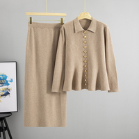 Ensemble deux pièces élégant pour femme : Cardigan à col rabattu et volants, et pantalon moulant ajusté pour l'automne-hiver