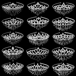 BELLE WORLD <span class=keywords><strong>Couronne</strong></span> <span class=keywords><strong>de</strong></span> Princesse Style Tiara pour Filles, Bandeau Cheveux en Alliage <span class=keywords><strong>de</strong></span> Cristal, Peigne à Cheveux pour Fête, Anniversaire, <span class=keywords><strong>Mariage</strong></span>, Accessoires Cheveux - Product Image 1