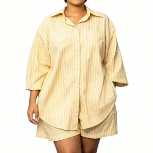 Ensemble 2 pièces chemise et short jaune rayé à dos ouvert avec détail de nouage pour femme Sehe Fashion - Product Image 4