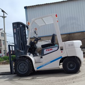 For <b>Container</b> Use-Good Performance Used TCM 3.5 Ton 3-Stage 4.5 Meter Lifting High Middle Cylinder Gearbox Pump Motor Engine - Product Image 4