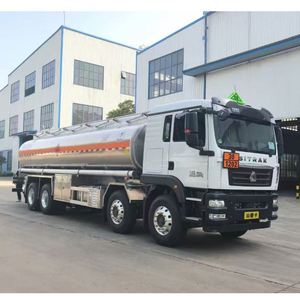 Camión Cisterna Sino Truck HOWO 8X4 >30000L Nuevo Camión Industrial para Transporte de Líquidos Inflamables - Product Image 6