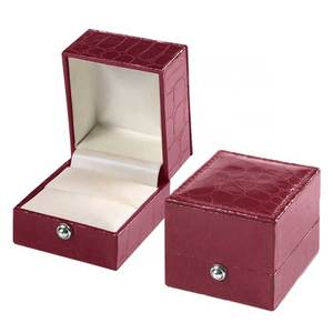 New Design Crocodile Skin PU Leather Wooden Ring Jewelry Gift Box