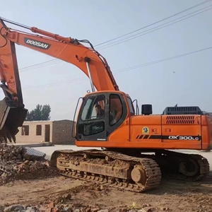 Excavatrice d'occasion DOOSAN DX300LC, modèle 2020, 30 tonnes, peinture d'origine, configuration complète, moteur, boîte de vitesses, excellent état, flexible, directement de l'usine - Product Image 2