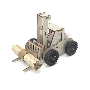 Kit de Manualidades de Madera STEM, Proyectos de Construcción Científica DIY, Modelo de Montacargas Versión Básica Sin Baterías - Product Image 1