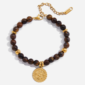 Pulsera de Piedras Naturales con Dijes Dorados para Mujer, Joyería para Uso Diario - Product Image 1