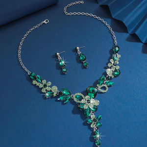 Parure Collier et Boucles d'Oreilles Géométriques Haut de Gamme en Alliage Vintage avec Zircon, Chaîne de Clavicule Élégante pour Femme, Accessoires de Gros - Product Image 5