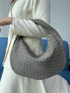 Sac à main en daim demi-lune noué, sac sous le bras en tissu doux, sac rétro tissé à la main avec nœuds - Product Image 3