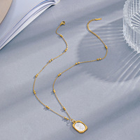Nouveau collier en acier inoxydable avec pendentif fleur du mois, design de niche, polyvalent, pour femmes, avec motif de roses magiques
