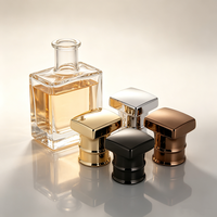 Vente en gros de bouchons de parfum rectangulaires de luxe en or, forme carrée, design personnalisé pour flacon de parfum en verre