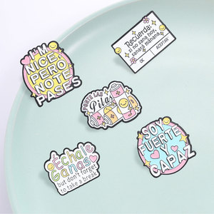 Broche à message original et colorée « I'm <span class=keywords><strong>Nice</strong></span> Pero No Te Pases » pour accessoires vestimentaires - Product Image 3