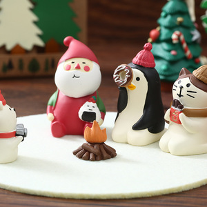 Cute Handmade Christmas Resin Figurines Santa Claus Desktop Miniature Cartoon Decorations Indoor Use - Product Image 3