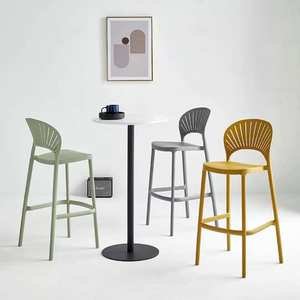 Nouvelles chaises empilables de style industriel moderne à pieds hauts en plastique PP, tabourets de bar empilables - Product Image 4