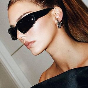 Gafas de Sol Deportivas Ovaladas Plateadas de Moda al por Mayor, Gafas de Sol Steampunk Negras para Hombre y Mujer - Product Image 3