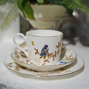 Stechcol 7.5 אינץ 'קרמי פרחוני צלחת צ' רקר עוף פרחוני מלא מנות אוכל סין צלחת דקורטיבית עם שפת זהב - Product Image 3