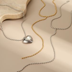 สร้อยคอสแตนเลสกันน้ำสองชั้นรูปตัว Y พร้อมจี้รูปหัวใจสำหรับผู้หญิงสไตล์แฟชั่น - Product Image 3