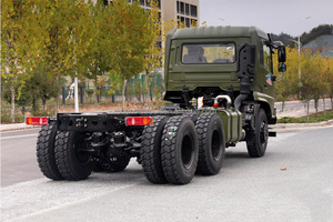 Camion Howo 6X4 6X6 420 ch à haute performance, vente directe usine, idéal pour le <span class=keywords><strong>transport</strong></span> en milieu désertique - Product Image 3
