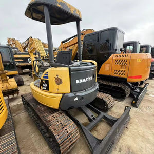 Excavadoras Komatsu PC40 y PC30 de segunda mano, con una capacidad de 4 toneladas y 3 toneladas respectivamente. Equipo de construcción fiable. - Product Image 1
