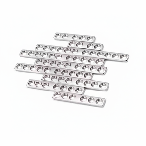 Plaque de compression dynamique (DCP) vétérinaire réutilisable en acier inoxydable, ensemble de 9 pièces, 3,5 mm, 468, 10, 12 trous pour opérations sur chiens et animaux de compagnie - Product Image 1