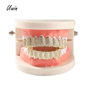 <span class=keywords><strong>Grillz</strong></span> per i denti Hip Hop gioielli oro <span class=keywords><strong>Grillz</strong></span> decorazione del corpo di Halloween gioielli denti in ottone zircone gioielli Set - Product Image 5