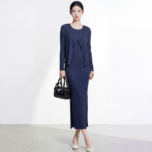 Ensemble deux pièces pour femmes PY, haut à manches longues côtelé rayé, jupe mi-cuisse, élégant, toutes saisons, col rond, ensemble robe en tricot - Product Image 3