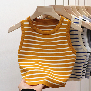 Haut d'été tricoté sans manches à rayures en soie glacée pour femme, style débardeur halter tendance - Product Image 3