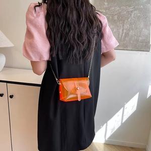 Sac à bandoulière innovant et écologique en PVC pour femme, idéal pour les occasions formelles et les soirées, style féminin, innovation révolutionnaire - Product Image 5