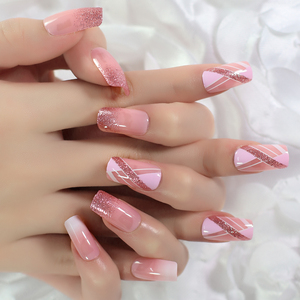 Nouveautés en gros, <span class=keywords><strong>faux</strong></span> <span class=keywords><strong>ongles</strong></span>, <span class=keywords><strong>meilleur</strong></span> cadeau pour elle, <span class=keywords><strong>ongles</strong></span> artificiels pré-conçus avec paillettes, forme squoval, taille moyenne - Product Image 4