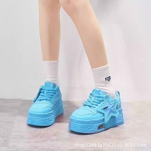Tendencia de Moda Otoño 2025: Zapatillas Deportivas para Mujer - Diseño Cómodo de Cinco Estrellas, <span class=keywords><strong>Plataforma</strong></span> Gruesa, Ligeras, con Cordones Delanteros, Clásicas - Product Image 4