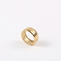 18K Vergoldeter Edelstahl Vintage Fassung Wellendesign Eternity Band Breiter Feiner Ring für Männer und Frauen Wasserdichter Schmuck Geschenk