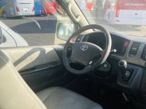 Utilisé pour le minibus Hiace 13 places, fourgonnette de transport de passagers, intérieur clair, boîte de vitesses automatique, transmission intégrale, sièges en cuir, caméra arrière, côté gauche, 2018, Euro - Product Image 6