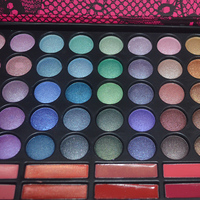 Atomic Kitten 88 Warna Vegan Organik Ramah Lingkungan Pigmen Tinggi Berkualitas Tinggi Tahan Lama Tahan Air Set Riasan Multi-warna