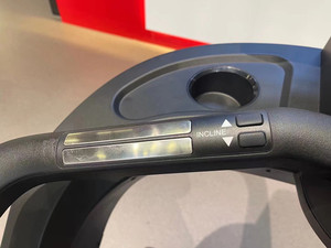 Appareil cardio professionnel 2 en 1 : Tapis de course Crawler Curve Air Runner MND pour salle de sport - Product Image 4