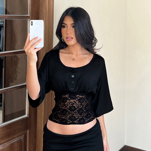 เสื้อครอปท็อปสไตล์วินเทจ Y2K ผ้าลูกไม้ซีทรูรัดเอว คอกว้าง แขนทรงโคม ทรงเข้ารูป เหมาะสำหรับงานปาร์ตี้ คลับแวร์ เสื้อเซ็กซี่สำหรับผู้หญิง - Product Image 2