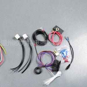 Caja de Fusibles Orite de 12 Vías, Arnés de Cableado Automotriz, Aislamiento de PVC de 12V, IP20, Personalizable - Product Image 5