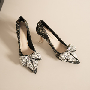 Zapatos de tacón con punta en pico y lazo, con pedrería, de encaje, formales, para mujer, estilo sin cordones 8599B-173 - Product Image 4