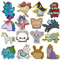 Badges de chapeau personnalisés OEM en gros, broches en tissu, épingles en métal émaillé dur à l'effigie d'anime mignon, badges en émail souple pour chapeau