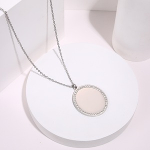 Joyería Fina, Colgante con Nombre Grabado Personalizado, en Acero Inoxidable Chapado en Oro Rosa <span class=keywords><strong>y</strong></span> Cristal, para Parejas, Estilo Moderno - Product Image 4