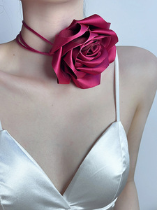 Collar de cuerda de Rosa grande personalizado en 5 colores, collar con cordones de flores hechas a mano para mujer - Product Image 3
