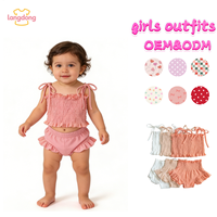Ensemble de salon pour bébé en coton gaufré personnalisé, haut à épaules nouées et bloomers à volants pour fille, été