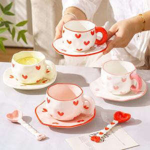Tazza di caffè carina creativa e piattino in ceramica color crema <span class=keywords><strong>cuore</strong></span> dipinto a mano irregolare - Product Image 2