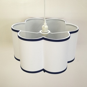 <span class=keywords><strong>A</strong></span> buon mercato all'ingrosso di figura del fiore di tessuto elastico bianco <span class=keywords><strong>lampada</strong></span> <span class=keywords><strong>a</strong></span> <span class=keywords><strong>sospensione</strong></span> <span class=keywords><strong>con</strong></span> piccolo nappa filo <span class=keywords><strong>paralume</strong></span> per la decorazione domestica - Product Image 2